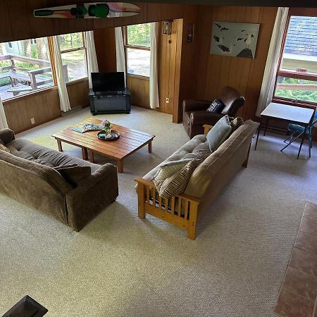 Emerald Cove Cottage-3 Bd, 2 Ba-Sleeps 10 Newaygo Exterior foto