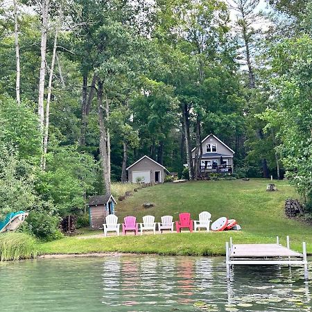 Emerald Cove Cottage-3 Bd, 2 Ba-Sleeps 10 Newaygo Exterior foto