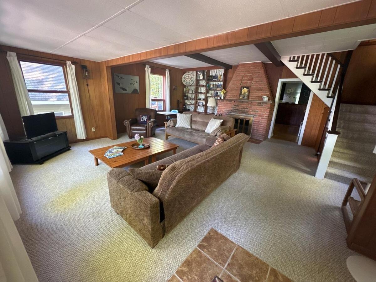 Emerald Cove Cottage-3 Bd, 2 Ba-Sleeps 10 Newaygo Exterior foto