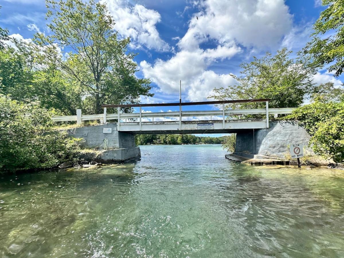 Emerald Cove Cottage-3 Bd, 2 Ba-Sleeps 10 Newaygo Exterior foto